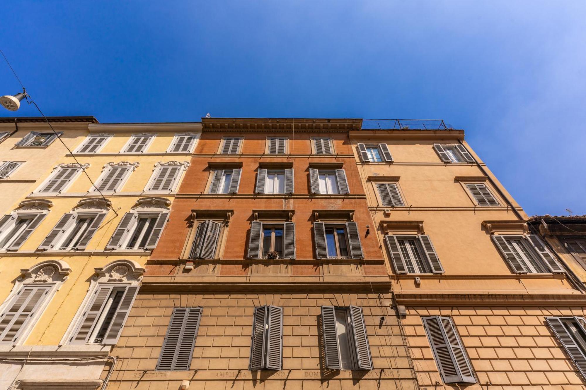 Stylish Flat Near Colosseum Rom